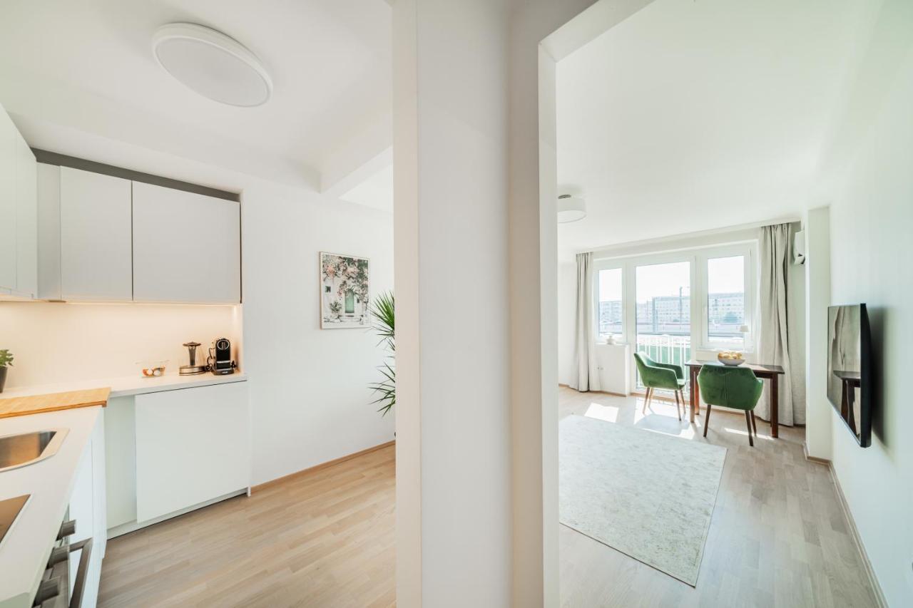Zentrale 50M² Suite 10 Gehminuten Vom Hauptbahnhof Viena Exterior foto