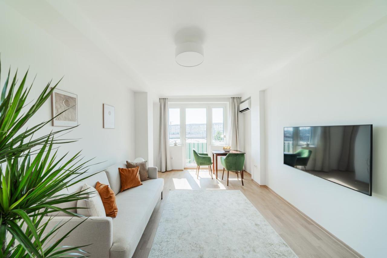 Zentrale 50M² Suite 10 Gehminuten Vom Hauptbahnhof Viena Exterior foto